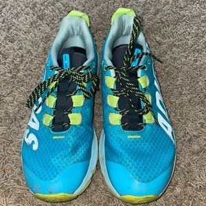 Adidas shoes athletic woman’s size 8.5